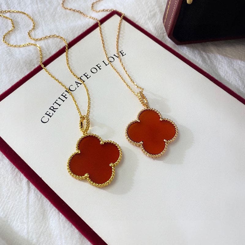 Diamor 18K Magic Alhambra One Motifs Carnelian Clover Necklace