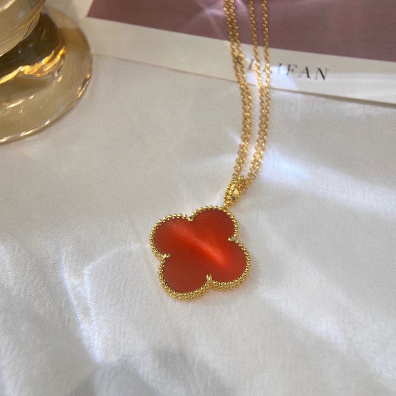 Diamor 18K Magic Alhambra One Motifs Carnelian Clover Necklace