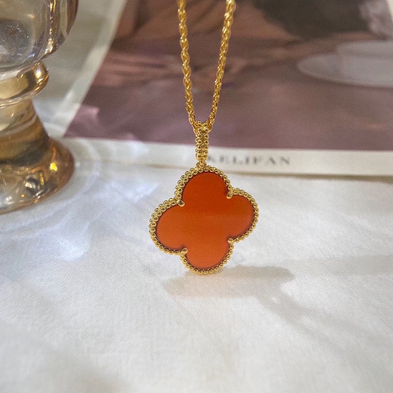 Diamor 18K Magic Alhambra One Motifs Carnelian Clover Necklace