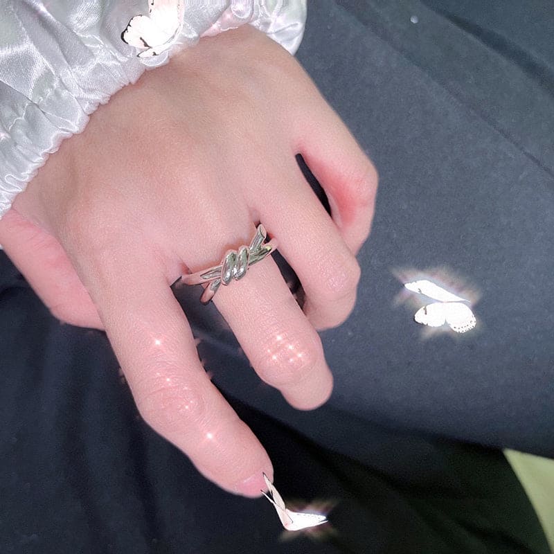 Diamor 18K Knot Double Row Ring