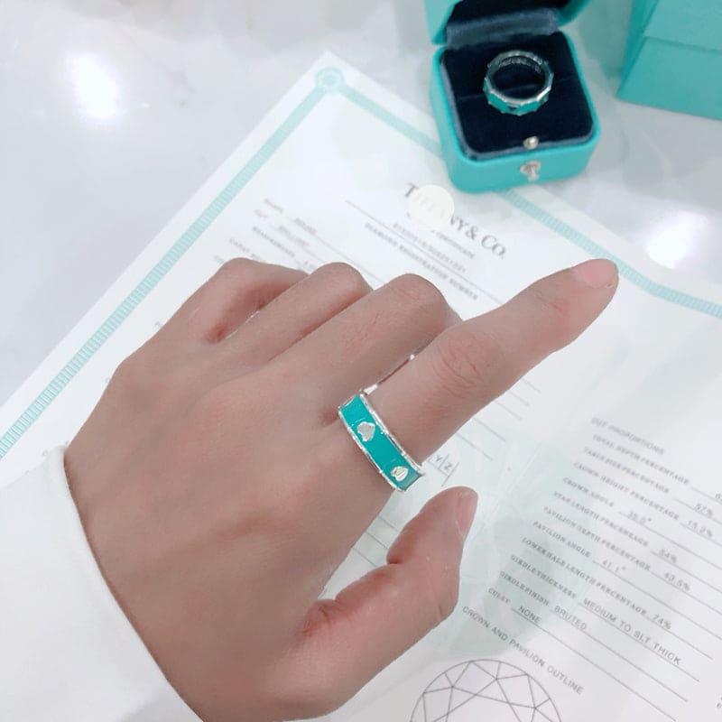 18K T Love Heart Ring