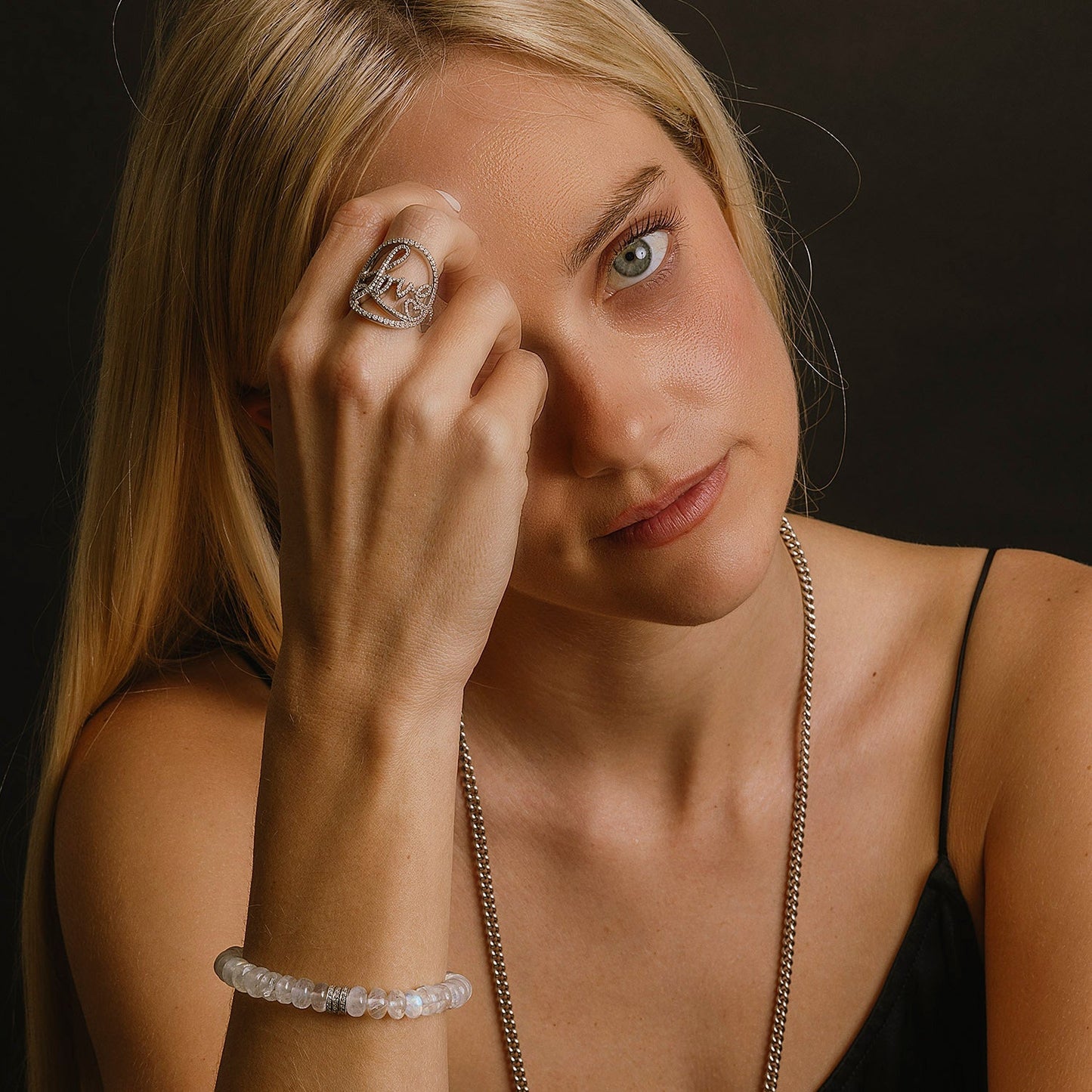 18K Diamond Heartstring LOVE Ring