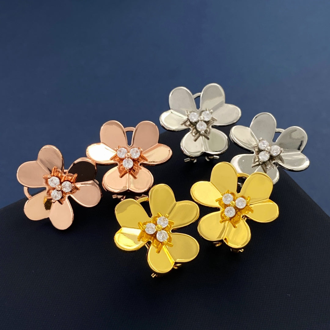 Diamor 18K Frivole Large Model Earrings