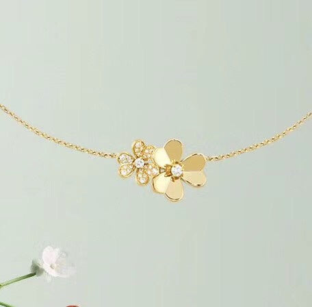 Diamor 18K Frivole Clover Clover Necklace