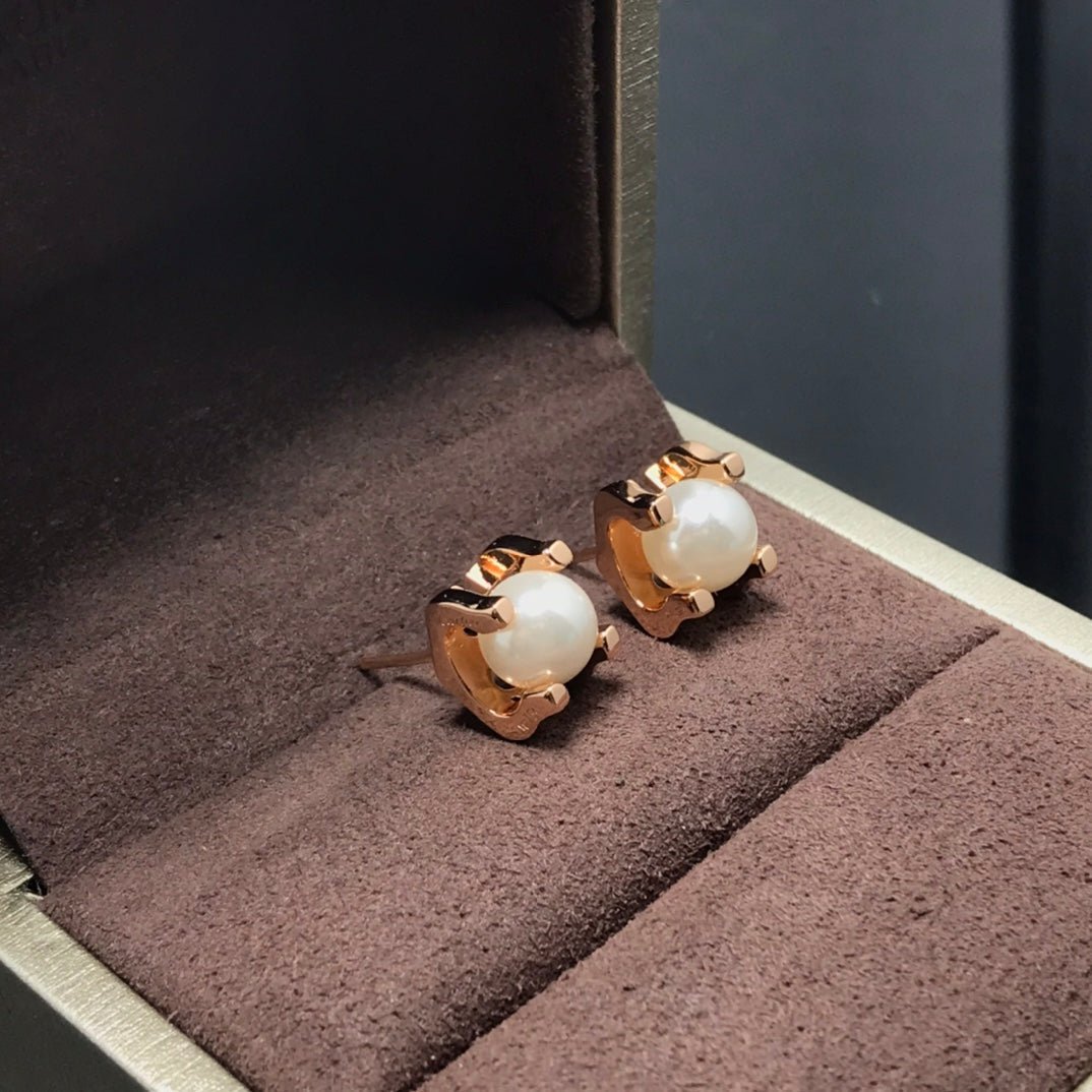 Diamor 18k C De Earrings