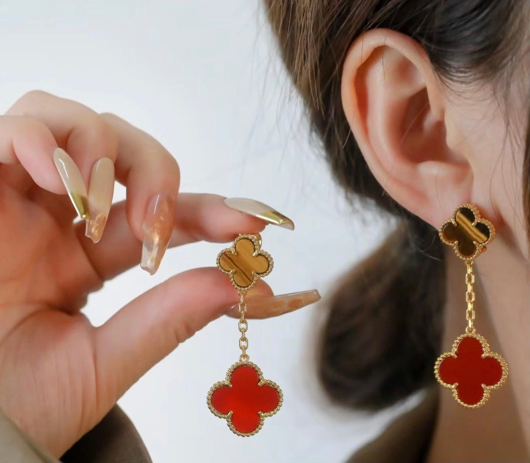 Diamor 18K Magic Alhambra Carnelian & Tiger Eye Earrings