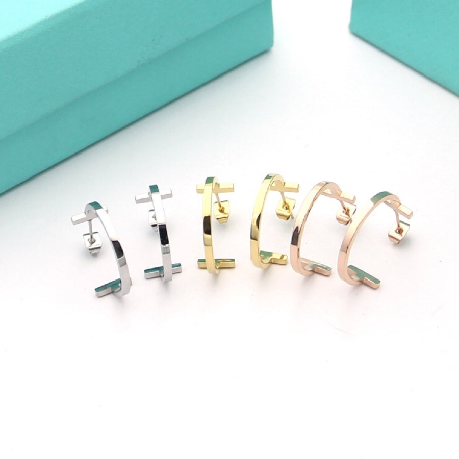 Diamor 18K T Hoop Earrings