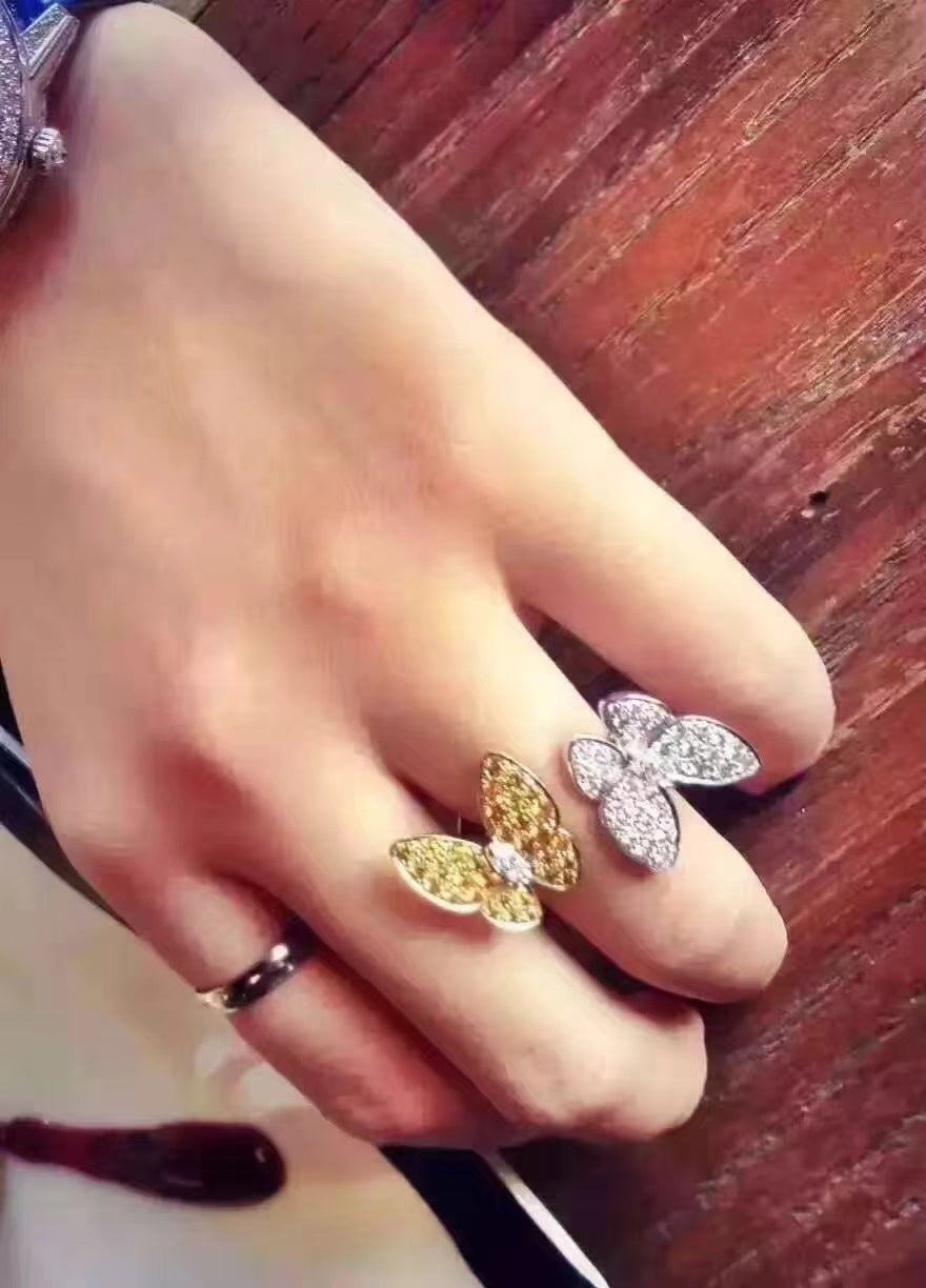 Diamor 18K Two Butterfly Between the Finger Ring