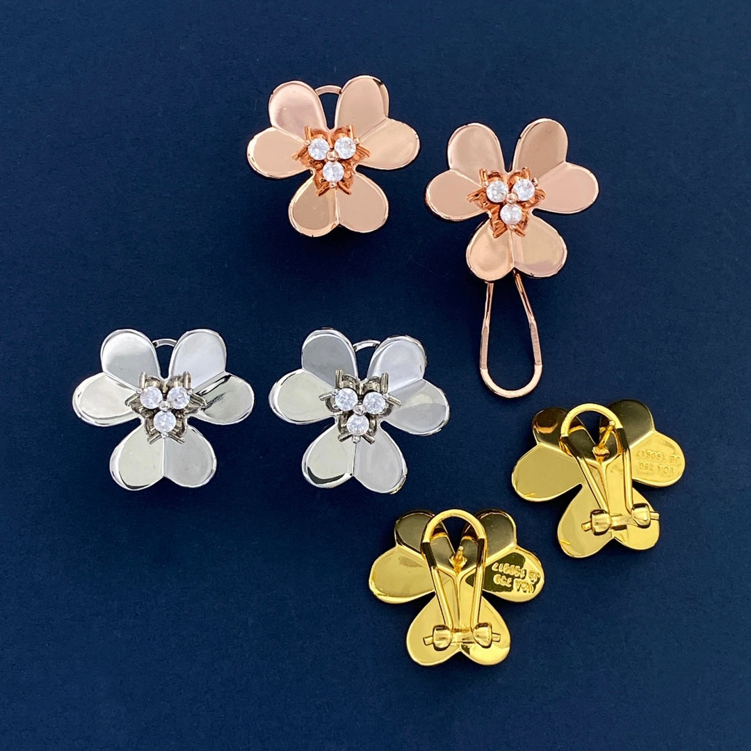 Diamor 18K Frivole Large Model Earrings