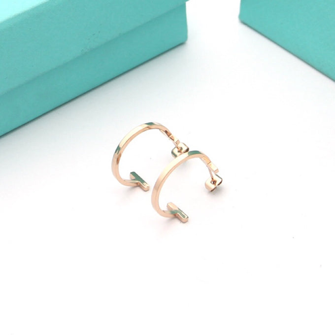 Diamor 18K T Hoop Earrings