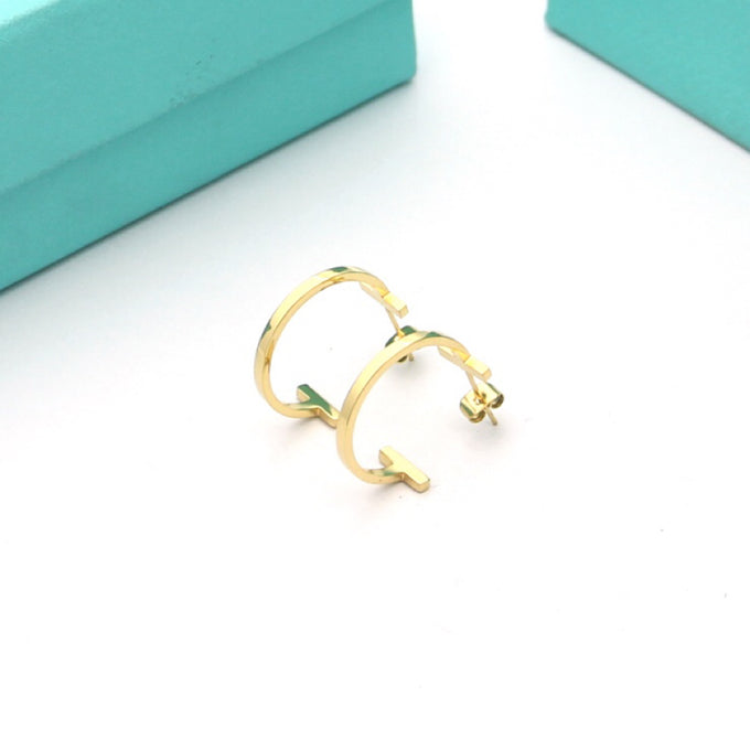 Diamor 18K T Hoop Earrings