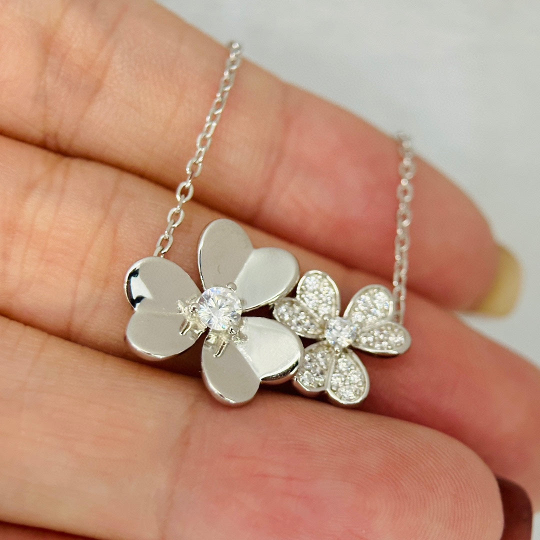 Diamor 18K Frivole Clover Clover Necklace