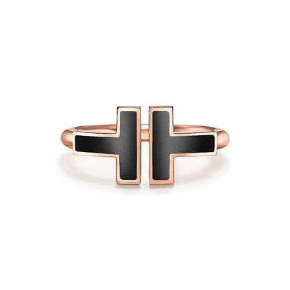 Diamor 18K T Black Onyx Wire Ring