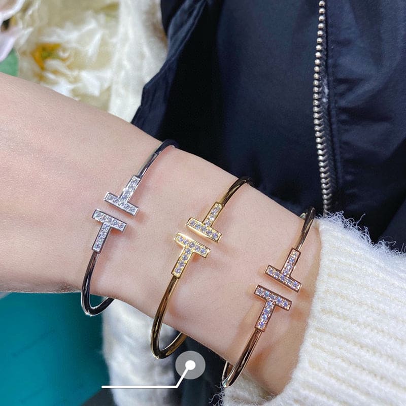 Diamor 18K T Diamond Wire Bracelet