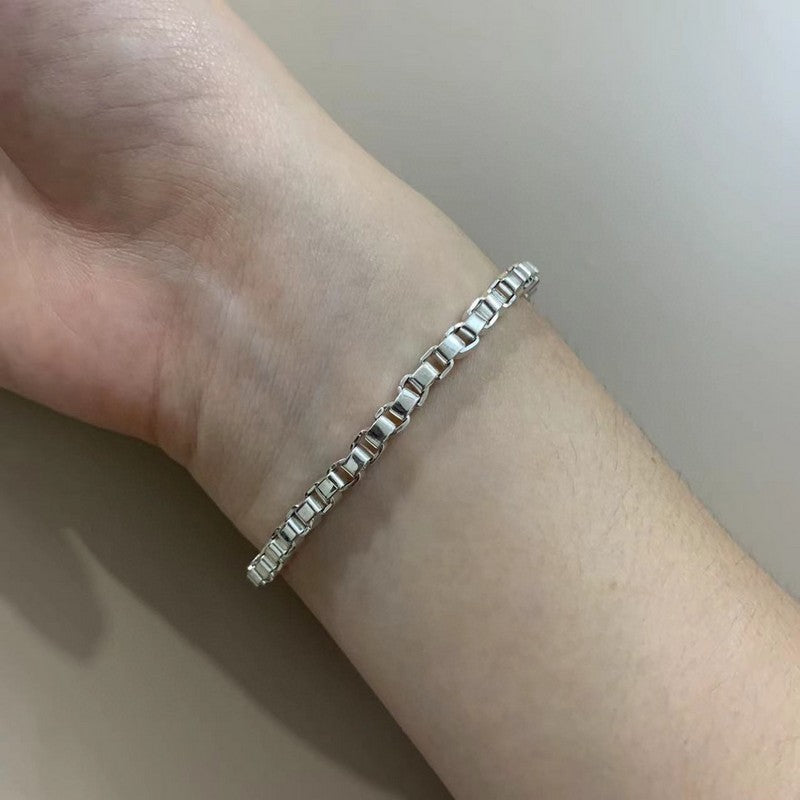 Diamor 18K T Venetian Link Bracelet