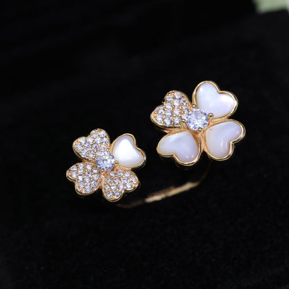 Diamor 18K Cosmos Between the Finger Diamond Ring