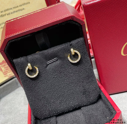 Diamor 18K Juste Un Clou Diamonds Earrings