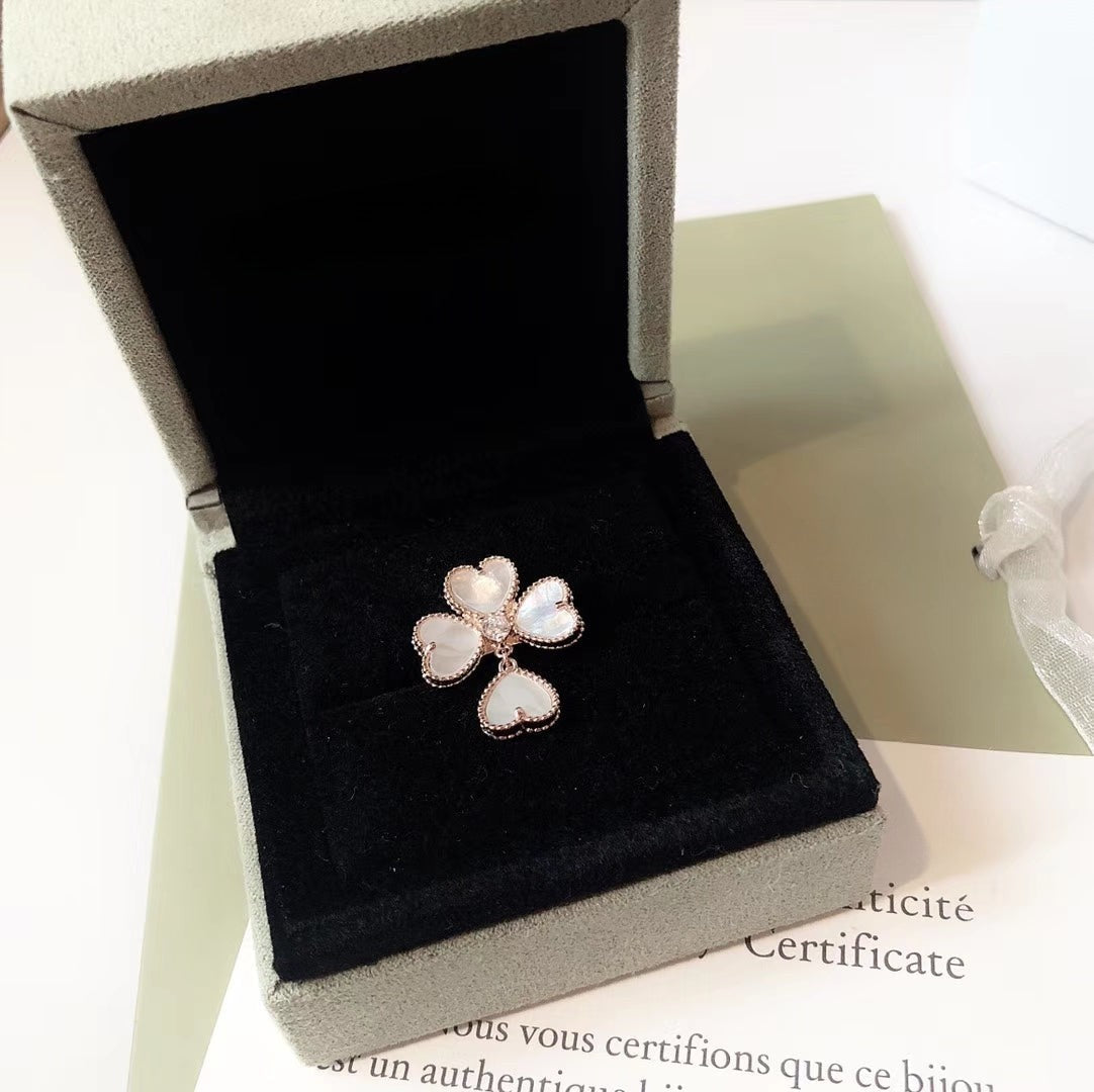 Diamor 18K Sweet Alhambra Effeuillage Pearls Ring